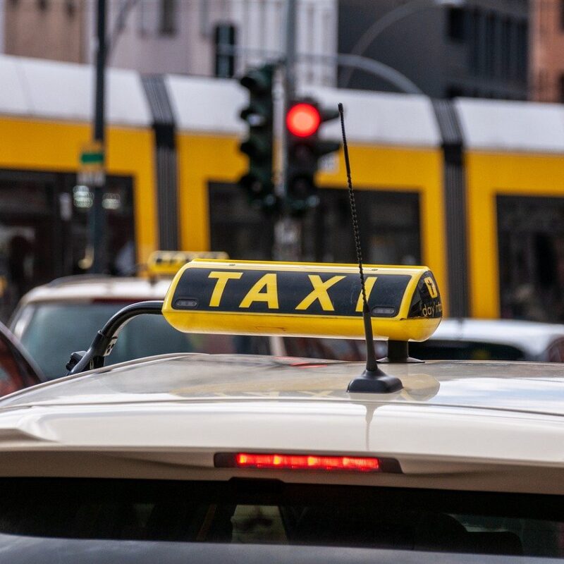 Taxi Roelofarendsveen